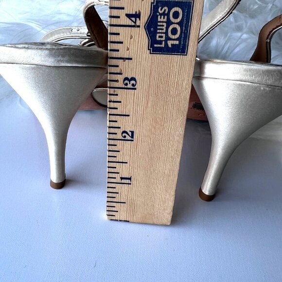 Badgley Mischka Xulia Ivory Satin Low Heels Peep Toe Slingback Wedding heels 7.5 - Picture 8 of 9